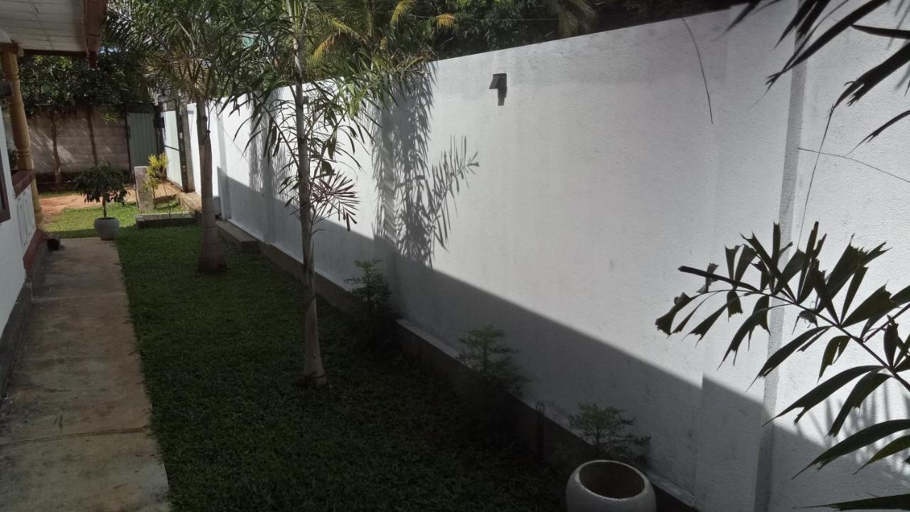 Umaya Holiday Home Anuradhapura Luaran gambar